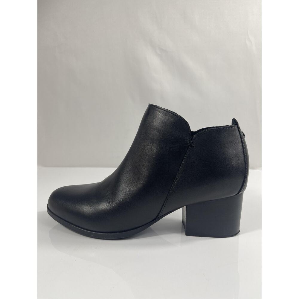 Easy Spirit Georgina Boots Womens Size 9.5M Black Leather Ankle Zip Block Heel